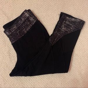 Livi Active Capri Leggings Black 14/16